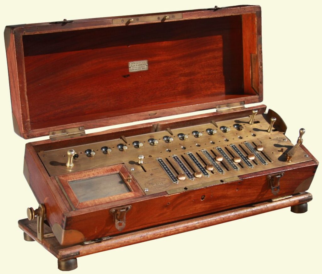 Photo of a Veuve Payen Arithmometer from around 1914